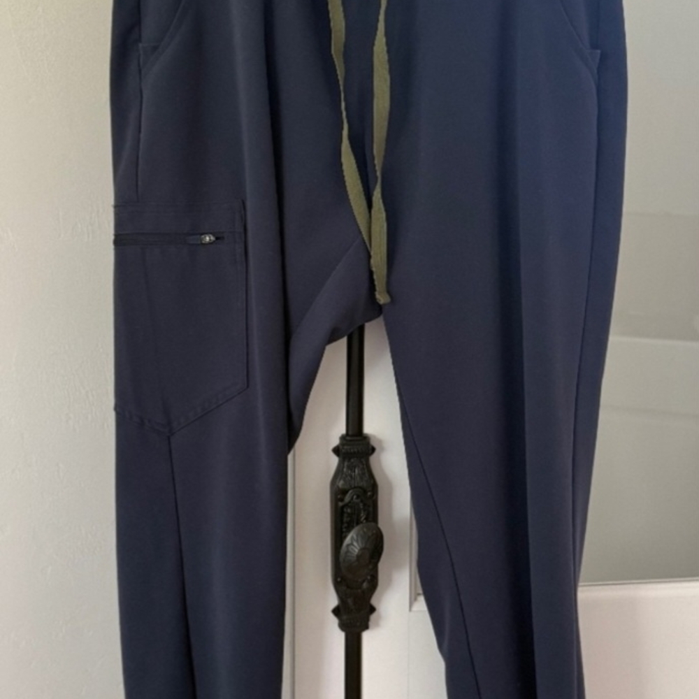 FIGS ZAMORA QUIET NAVY JOGGER SCRUB PANTS